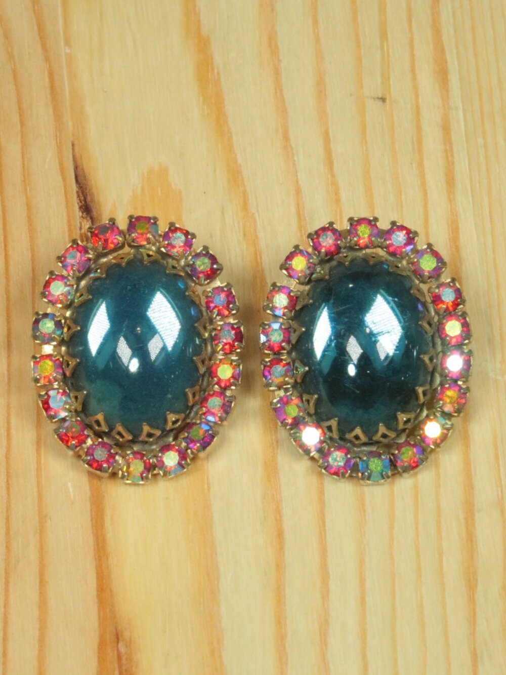 Vintage Peacock Glass Clip On Earrings Cabochon Oval Gold Tone Blue Rhinestones